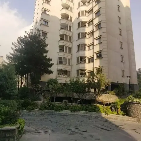 راه اندازی دستگیره های دیجیتال در پروژه برج مسکونی لیپار تهران