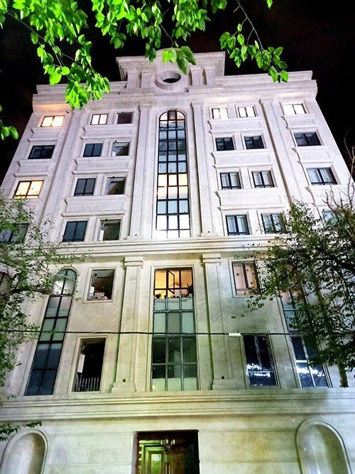 نصب فقل و دستگیره الکترونیکی در پروژه مسکونی مهندس اداری مشهد