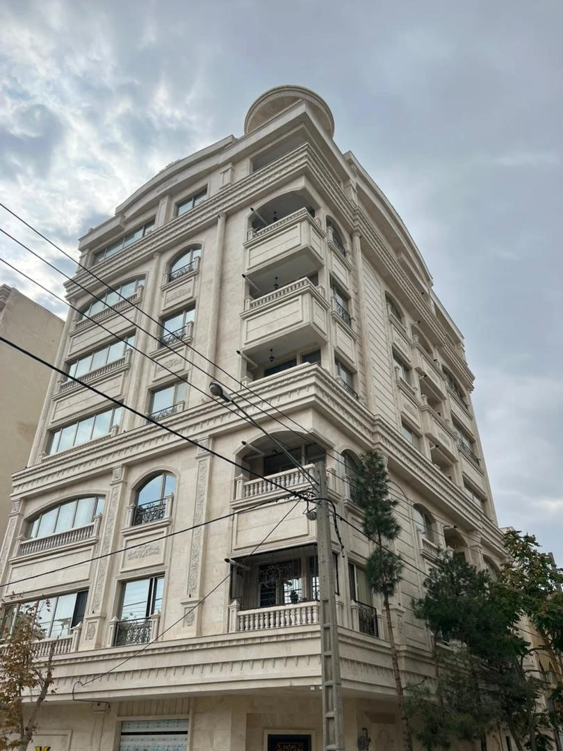 راه اندازی قفل هوشمند در پروژه مسکونی Sadaf شیراز