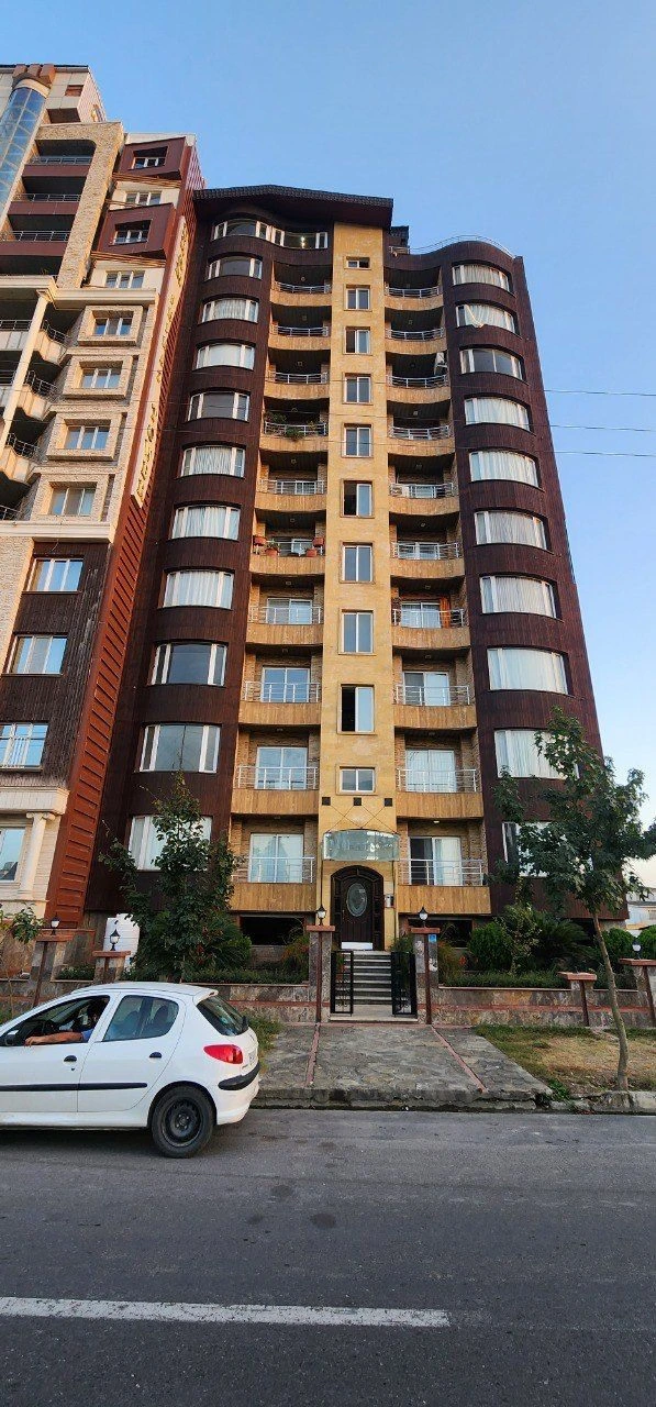 نصب قفل هوشمند در پروژه مسکونی نیاکان سرخرود