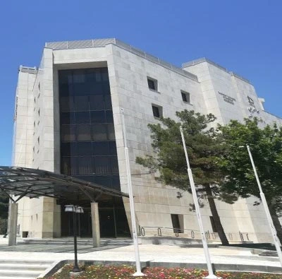 راه اندازی دستگیره اثر انگشتی هوشمند در پروژه هتل اساتید دانشگاه علوم پزشکی مشهد