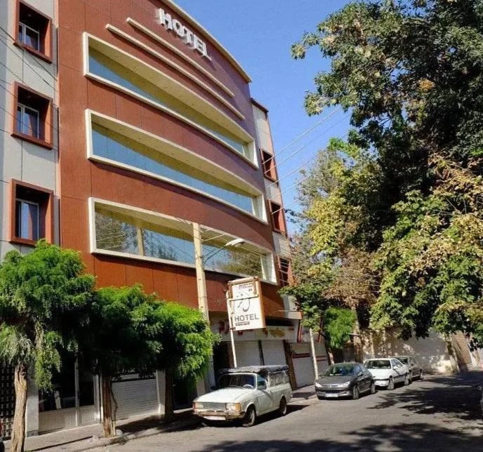 نصب دستگیره هوشمند در پروژه هتل خرم ارومیه