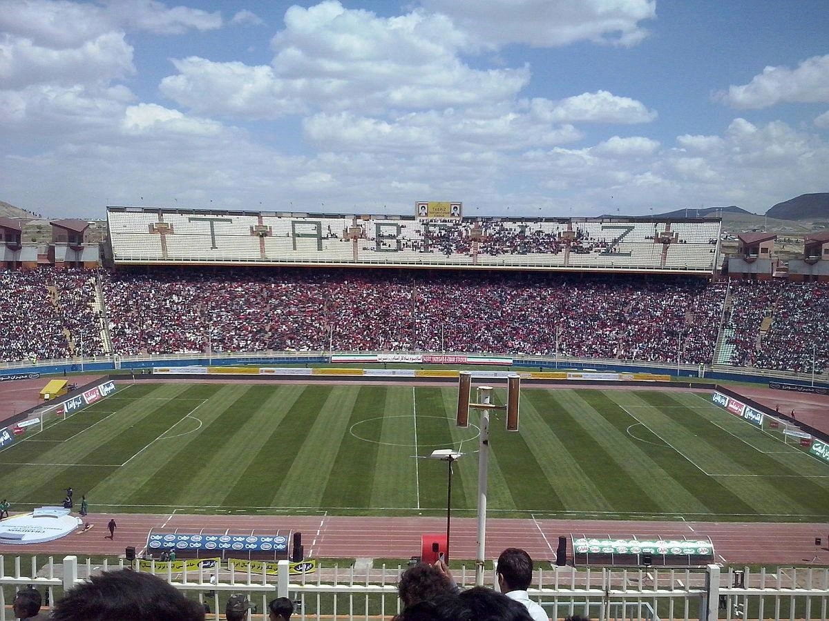 نصب دستگیره الکترونیکی در پروژه ورزشگاه یادگار امام تبریز