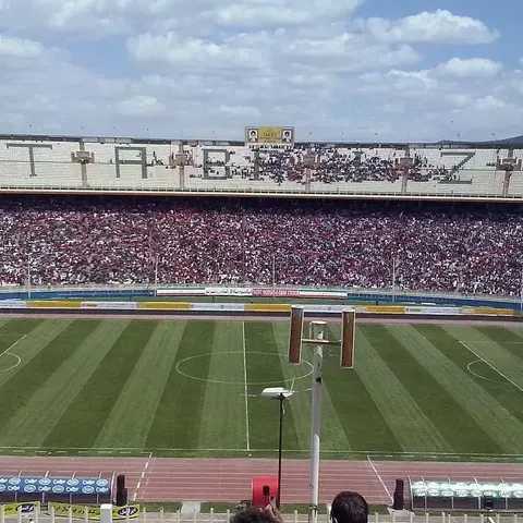 نصب دستگیره الکترونیکی در پروژه ورزشگاه یادگار امام تبریز