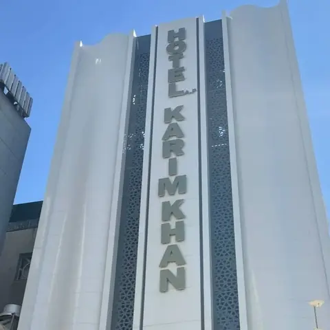 نصب قفل کارتی در پروژه هتل کریمخان مشهد