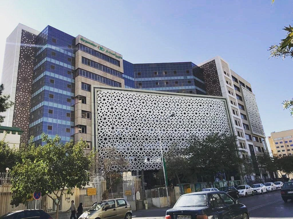 راه اندازی قفل و دستگیره الکترونیکی در پروژه مجتمع بزرگ فیروزه شرق مشهد