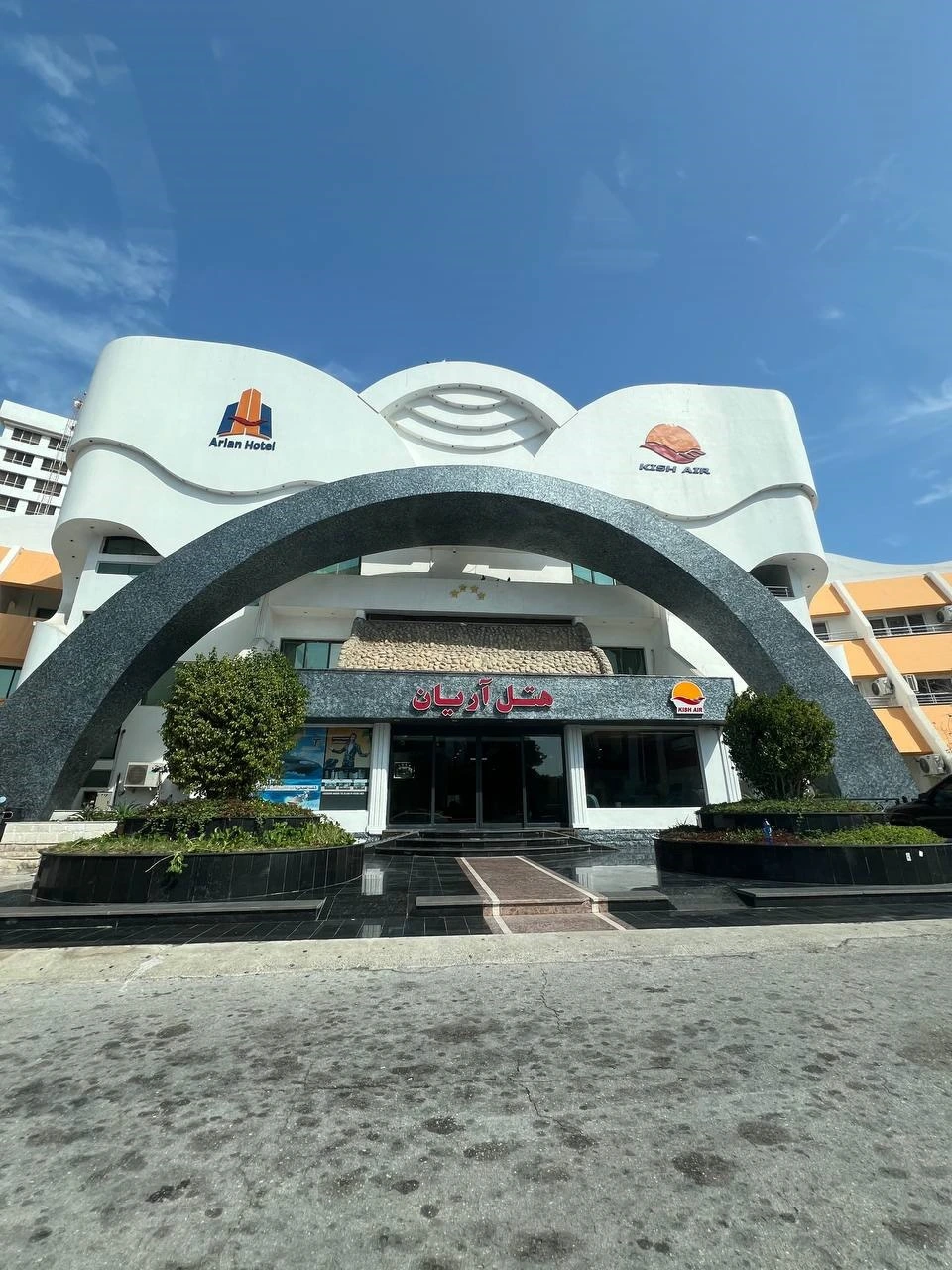 نصب قفل دیجیتال در پروژه هتل آریان کیش ایر