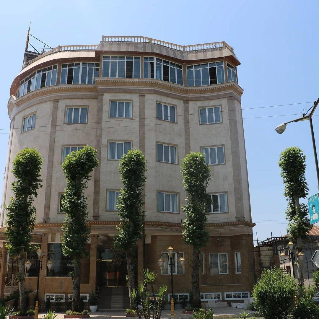 پیاده سازی دستگیره های درجیتال در پروژه هتل سندی فومن