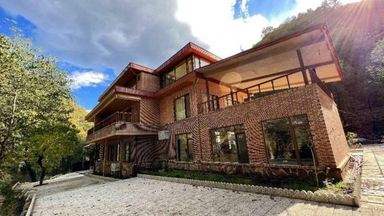 پیاده سازی دستگیره الکترونیکی در پروژه هتل سیلوانه ماسوله