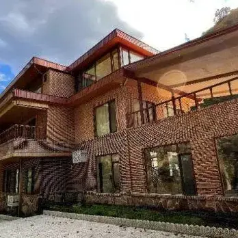 پیاده سازی دستگیره الکترونیکی در پروژه هتل سیلوانه ماسوله